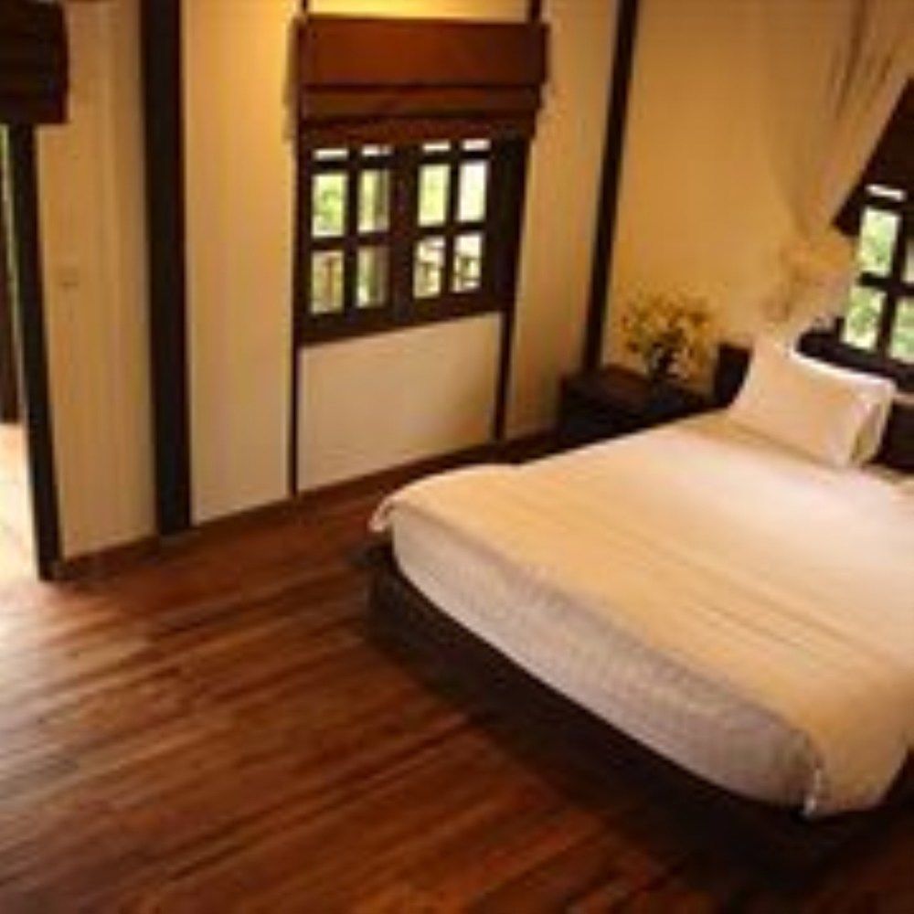 Port Hedonia Hotel Sihanoukville Exterior photo