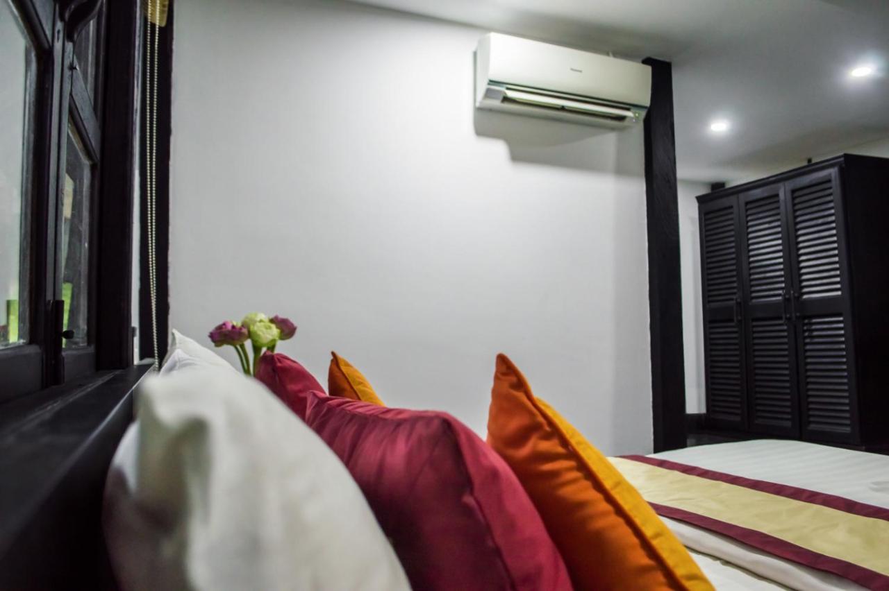 Port Hedonia Hotel Sihanoukville Exterior photo